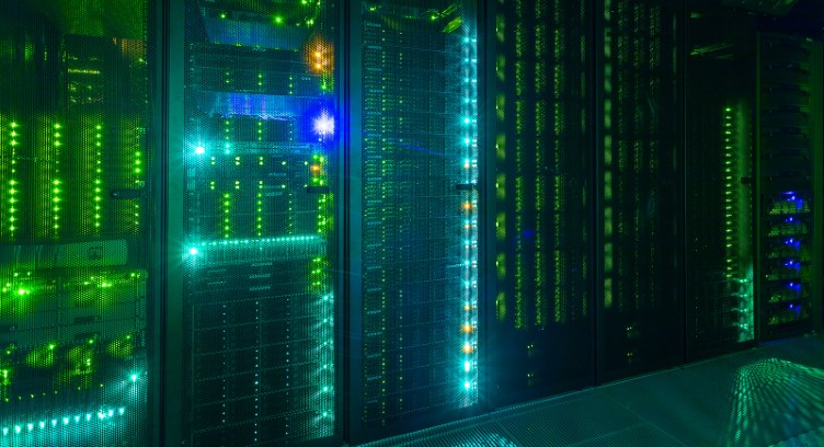 Schneider Electric Study Examines 800 VDC Arc Flash Risk for AI Data Centers
