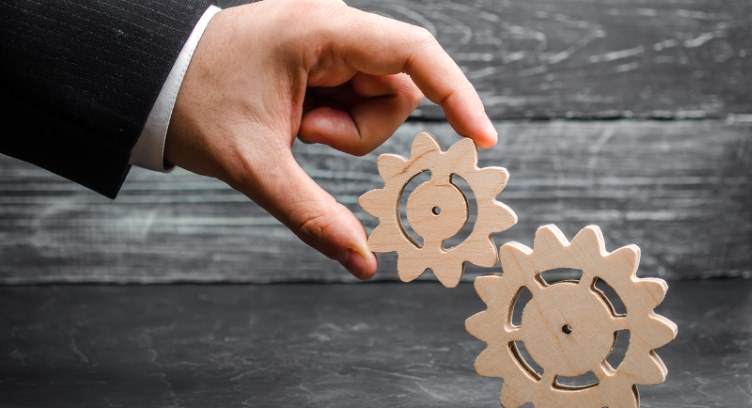 Deloitte, Palantir Unveil EOS for AI-Powered Business Transformation