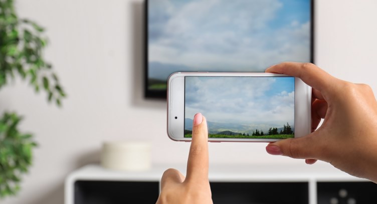 Samsung Expands HRM Service with SmartThings and Global Languages